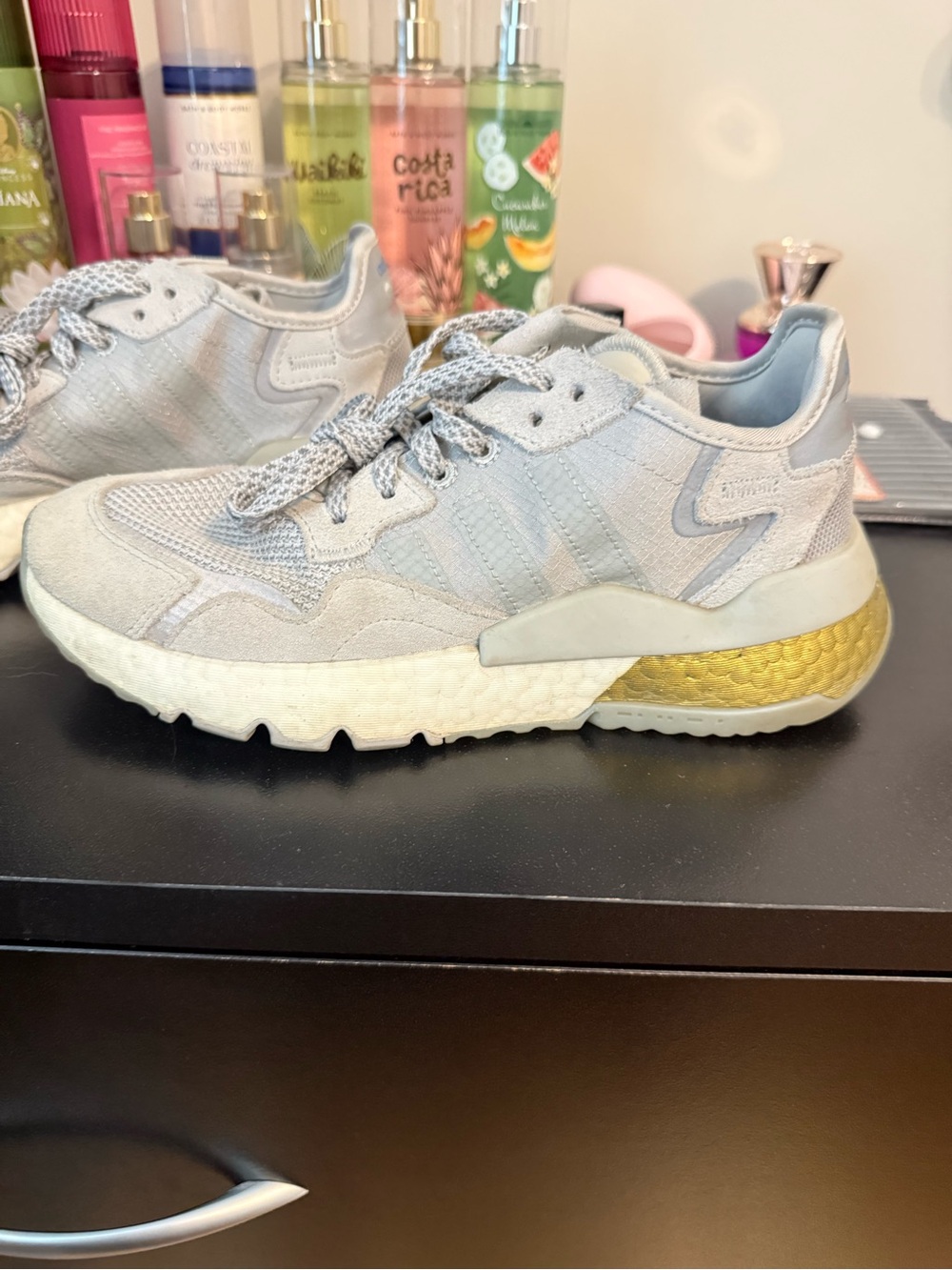 adidas Kids Light Gray Sneakers with Gold Heel Detail